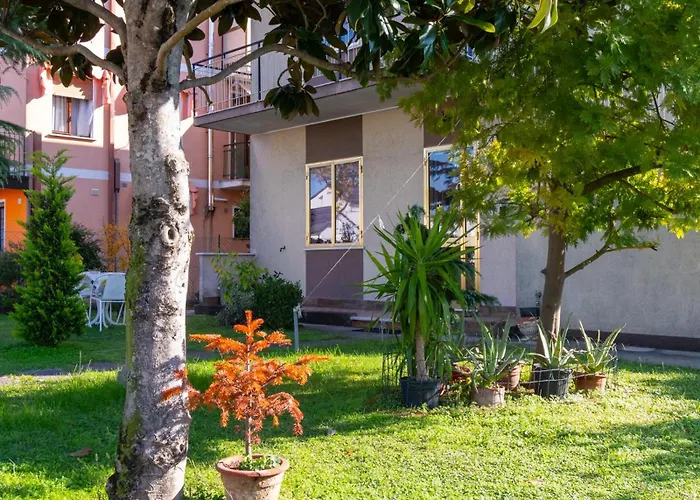Casa Sbrindoli Apartment *