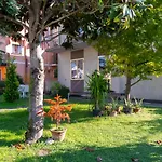 Casa Sbrindoli Апартаменты *