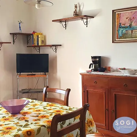 Casa Sbrindoli Apartamento *